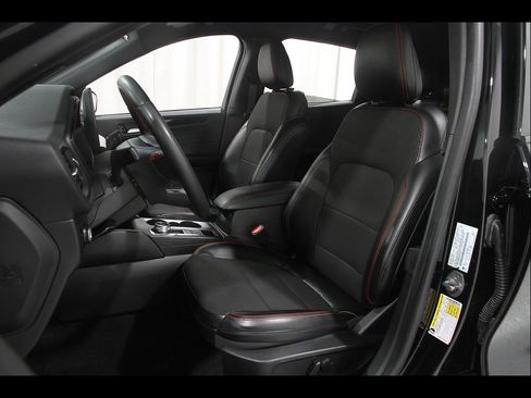 Used 2023 Ford Escape ST-Line w/ Tech Pack #1 AWD/4WD image 5