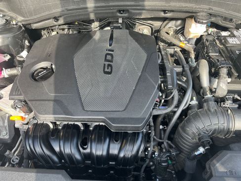 Used 2025 Kia Sportage LX image 25