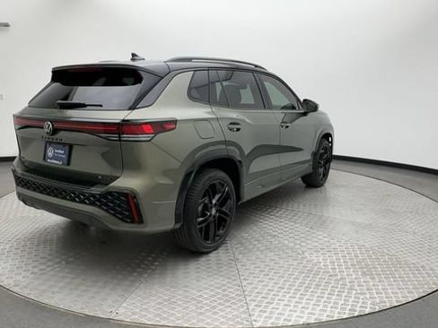Certified 2026 Volkswagen Tiguan SE R-Line AWD/4WD image 8