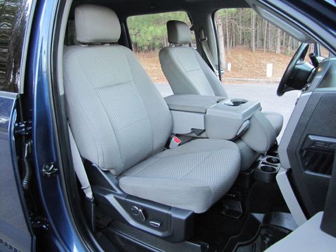 Used 2015 Ford F150 XLT w/ Equipment Group 302A Luxury image 24