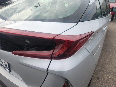 Used 2018 Toyota Prius Prime Plus w/ Carpet Mat Package FWD image 13