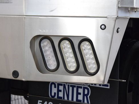Used 2024 RAM 5500 4x4 Crew Cab image 13