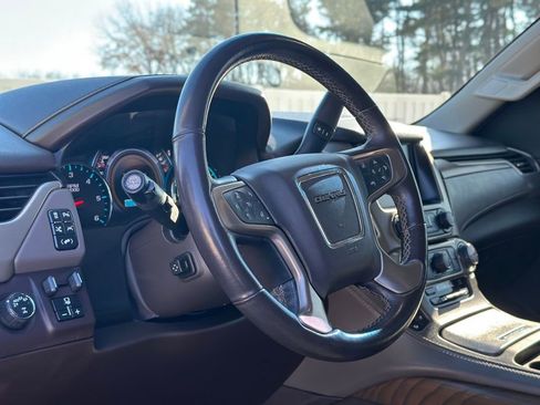 Used 2020 GMC Yukon Denali w/ Denali Ultimate Package image 17
