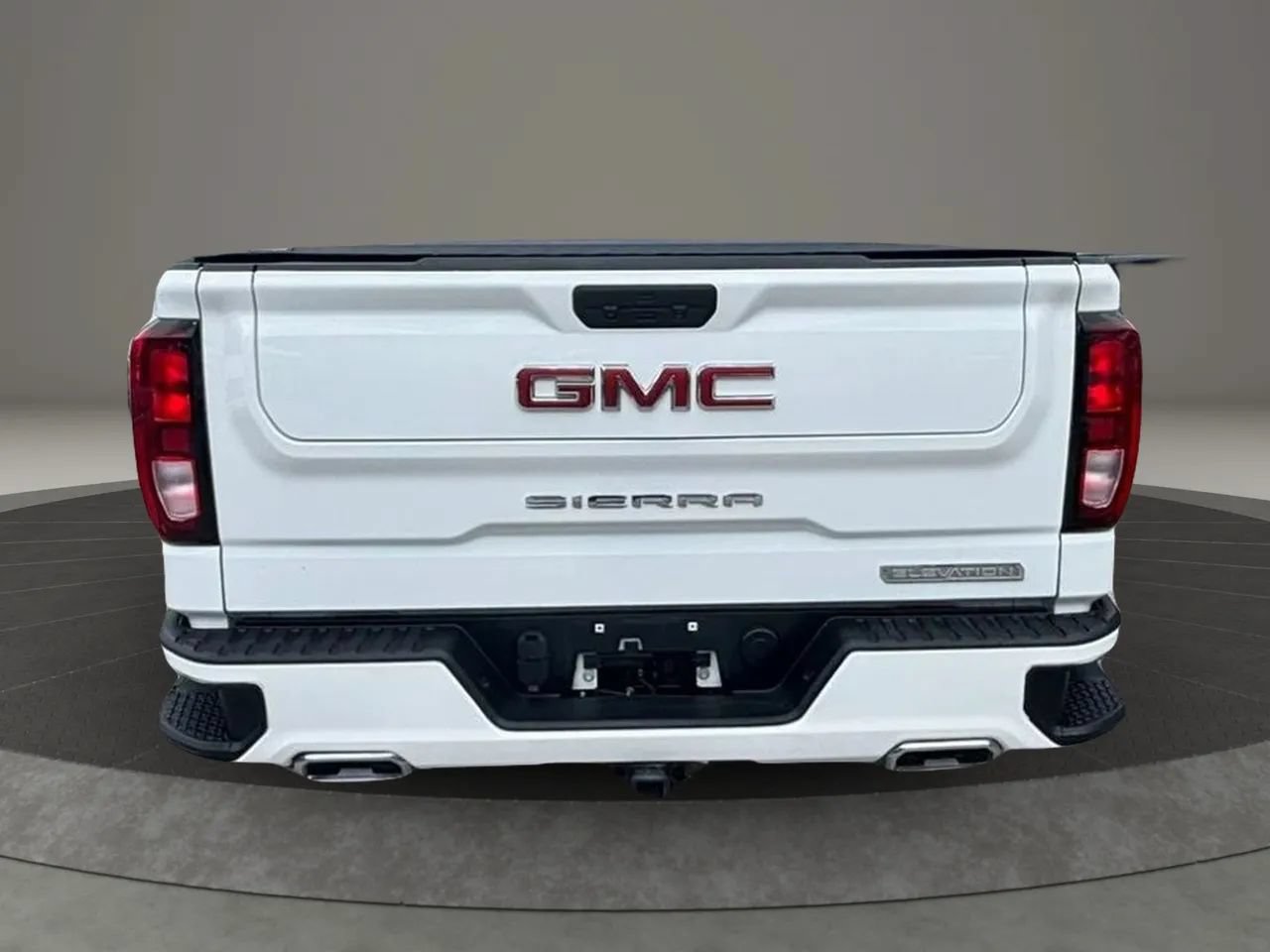 Used 2021 GMC Sierra 1500 Elevation w/ X31 Off-Road Package AWD/4WD image 4