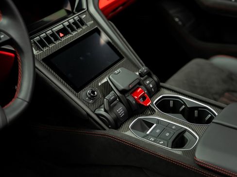 Used 2023 Lamborghini Urus S AWD/4WD image 61