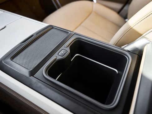 Used 2024 Land Rover Range Rover SV image 66