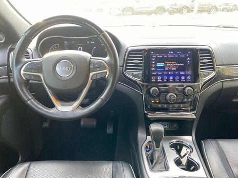 Used 2020 Jeep Grand Cherokee Overland image 8