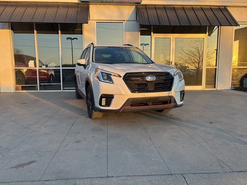 Used 2022 Subaru Forester Sport image 2