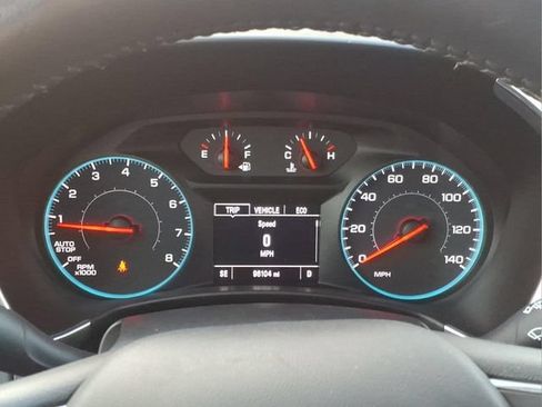 Used 2018 Chevrolet Equinox LT FWD image 26