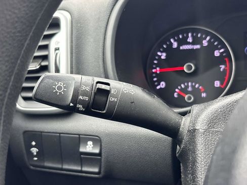 Used 2018 Kia Sportage LX image 19