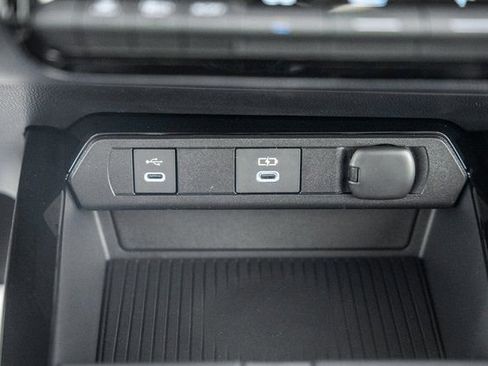 New 2026 Toyota Prius Plug-In Hybrid image 26