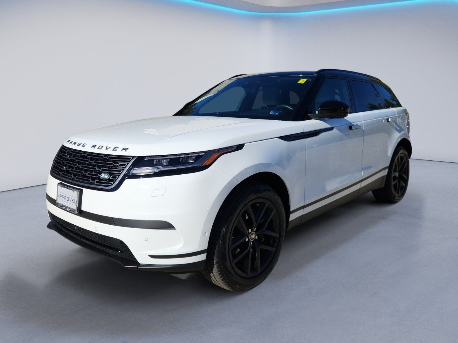 Used 2026 Land Rover Range Rover Velar S AWD/4WD image 2