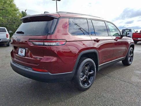 New 2025 Jeep Grand Cherokee L Limited w/ Luxury Tech Group II AWD/4WD image 4