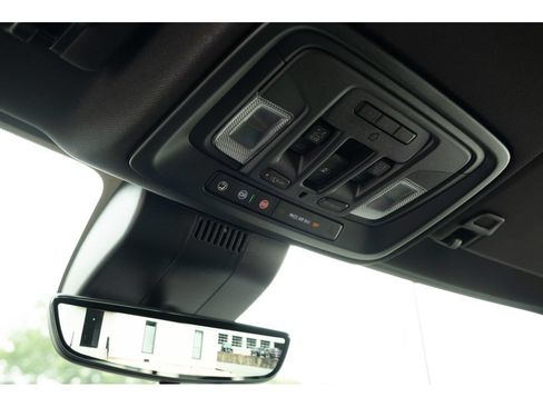 New 2026 GMC Sierra 2500 AT4 w/ AT4 Premium Plus Package AWD/4WD image 32