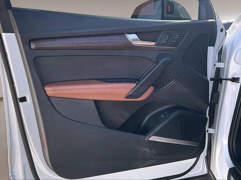 Used 2021 Audi Q5 Prestige w/ Prestige Package image 20