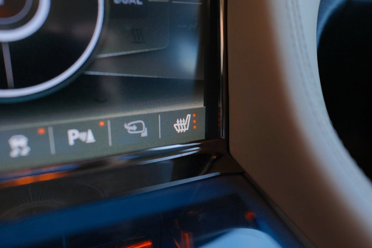 Used 2012 Fisker Karma EcoSport RWD image 25