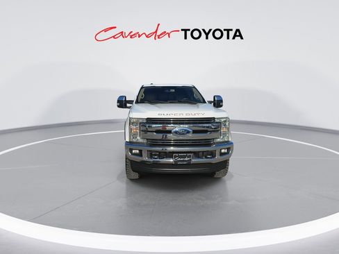 Used 2017 Ford F250 Lariat w/ Chrome Package image 3