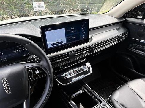 Used 2023 Lincoln Corsair FWD image 24