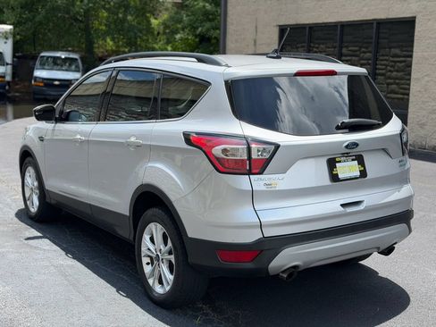 Used 2018 Ford Escape SEL FWD image 9