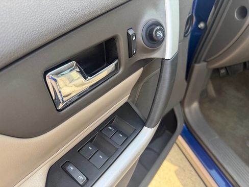 Used 2013 Ford Edge SE image 10