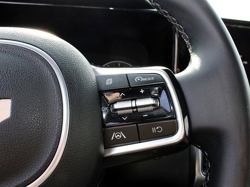 Used 2023 Kia Sorento S w/ Panoramic Sunroof Package image 28