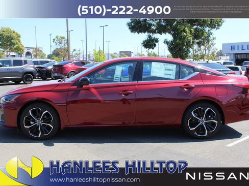 New 2025 Nissan Altima 2.5 SR w/ SR Premium Package FWD image 2