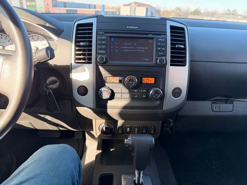 Used 2019 Nissan Frontier PRO-4X image 16