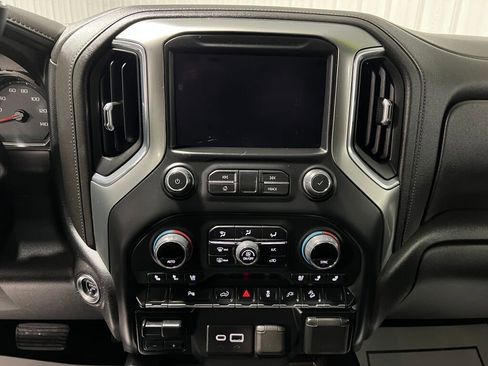 Used 2022 Chevrolet Silverado 2500 LTZ w/ LTZ Plus Package image 7