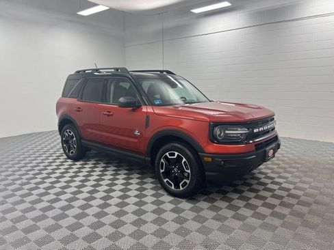 Used 2024 Ford Bronco Sport Outer Banks w/ Tech Package image 1