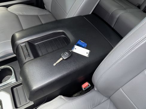 Used 2021 Toyota Tundra SR5 w/ SR5 Leather Package image 28