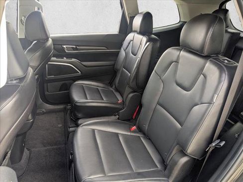Used 2025 Kia Telluride S AWD/4WD image 20