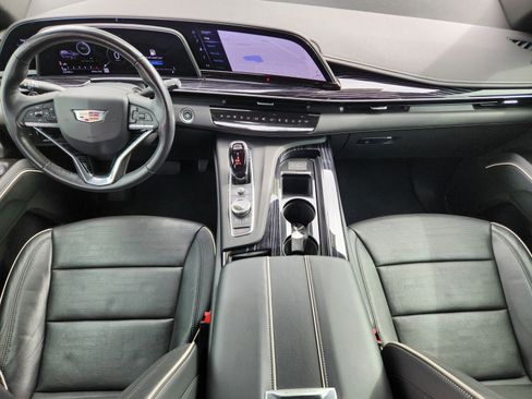 Certified 2022 Cadillac Escalade Sport w/ Touring Package AWD/4WD image 9
