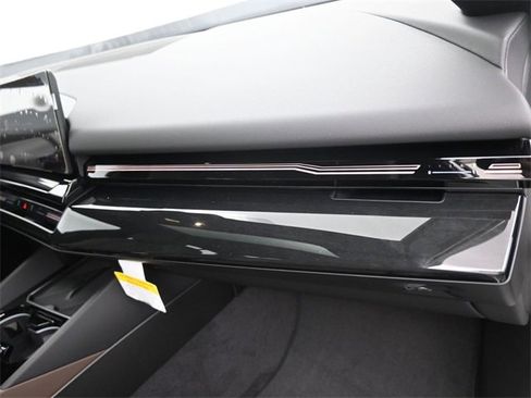 New 2024 BMW 530i w/ M Sport Package image 28