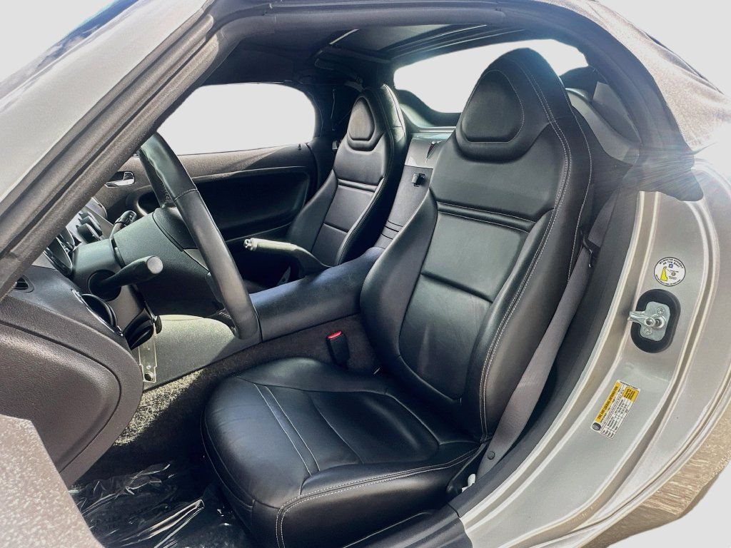 Used 2007 Pontiac Solstice Convertible w/ Premium Package RWD image 18