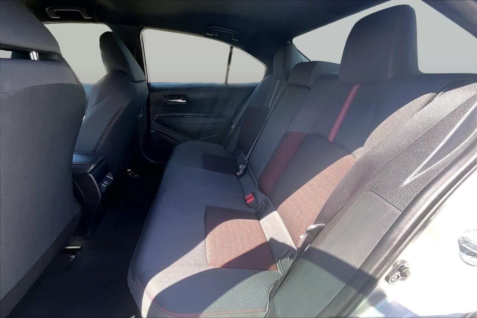 Used 2025 Toyota Corolla SE FWD image 20