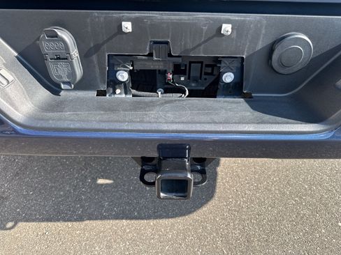 Used 2021 Chevrolet Silverado 1500 RST AWD/4WD image 28