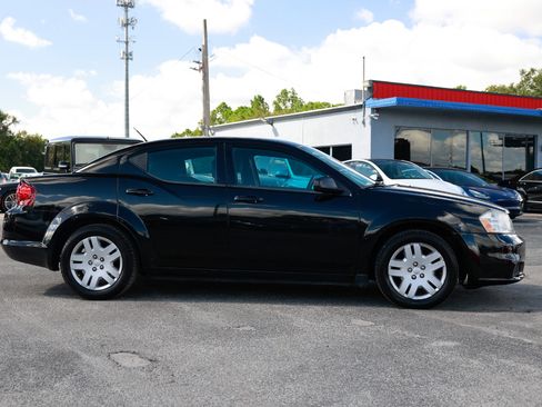 Used 2014 Dodge Avenger SE image 13