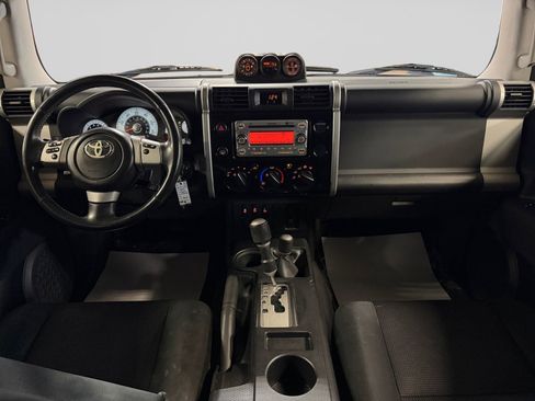 Used 2012 Toyota FJ Cruiser 4WD w/ Upgrade Pkg image 14