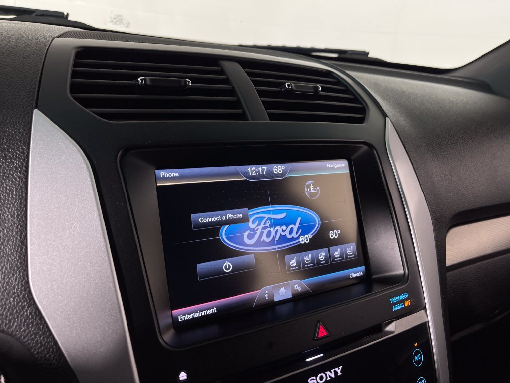 Used 2015 Ford Explorer Sport w/ Equipment Group 401A AWD/4WD image 22