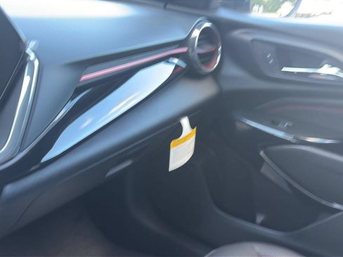 New 2026 Chevrolet Trax RS w/ Sunroof Package FWD image 21