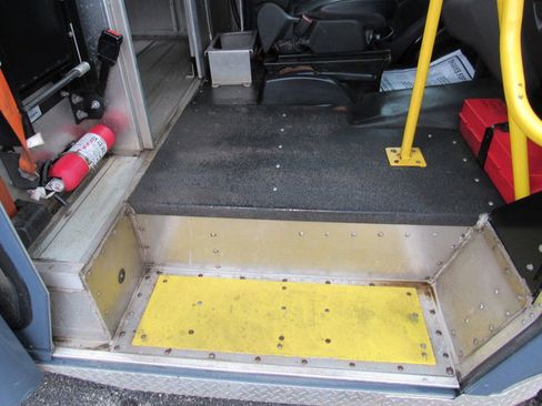 Used 2021 Ford Transit 350 DRW image 15