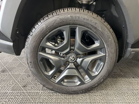 Used 2024 Toyota RAV4 Adventure image 27