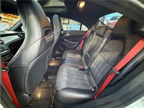 Used 2018 Mercedes-Benz CLA 250 image 23