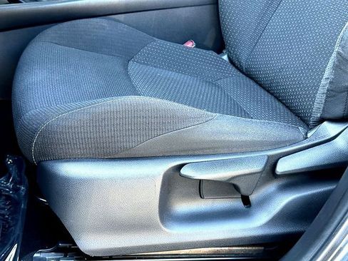 Used 2019 Toyota C-HR LE FWD image 12