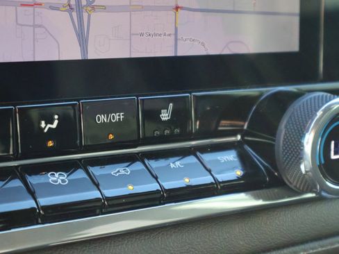 Used 2026 Chevrolet Colorado LT w/ Advanced Trailering Package image 35