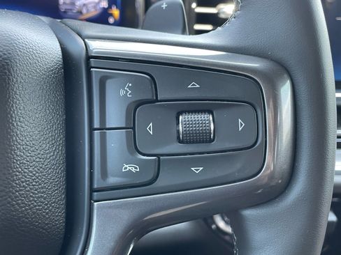 Used 2024 Chevrolet Silverado 1500 High Country w/ High Country Premium Package AWD/4WD image 15