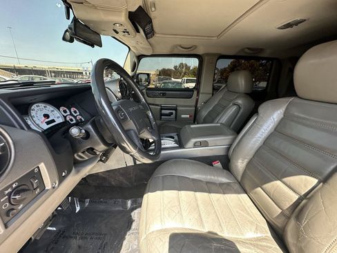 Used 2003 HUMMER H2 w/ Preferred Equipment Group AWD/4WD image 17