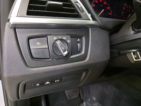 Used 2018 BMW 340i xDrive Sedan AWD/4WD image 41