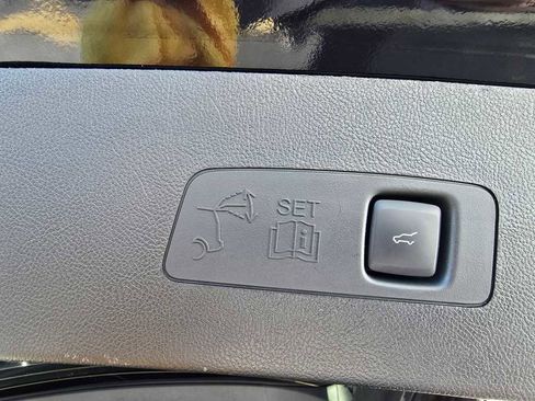 Used 2025 Lincoln Corsair Reserve w/ Equipment Group 202A image 35