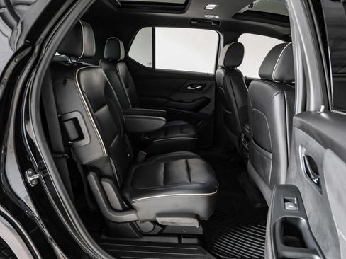 Used 2022 Chevrolet Traverse Premier w/ Redline Edition FWD image 44